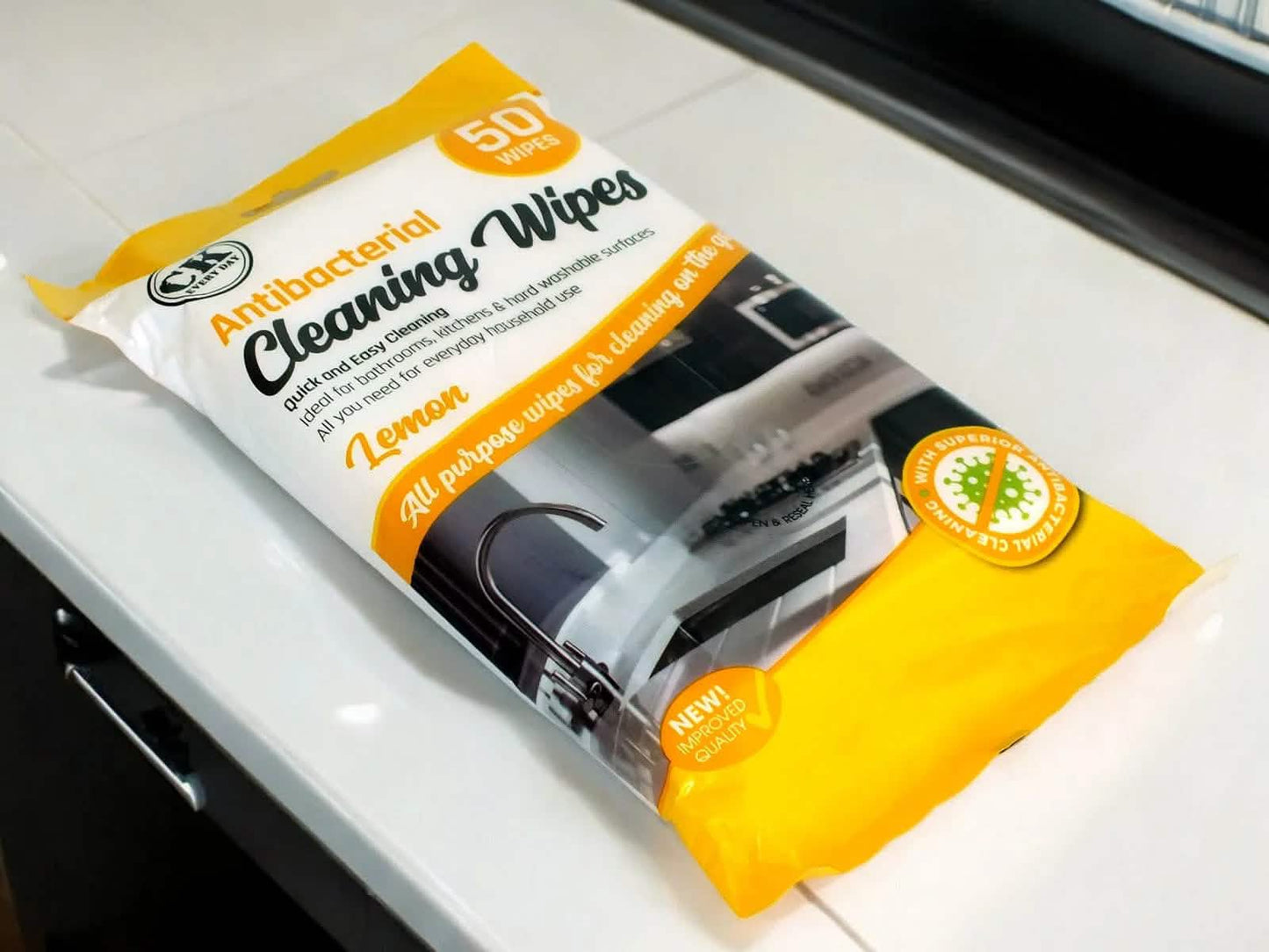 Pack of 200 Lemon Scented Antibacterial Cleaning Wipes